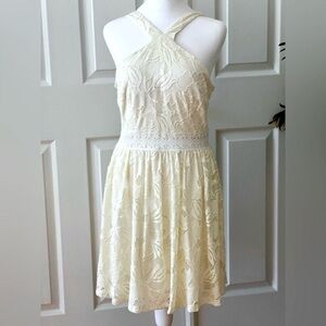 Francesca’s Ivory Lace halter Dressy Dress Size Medium